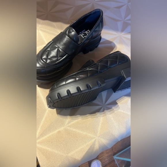 NWT AGL made in Italy Black Quilted Loafers - Picture 2 of 4